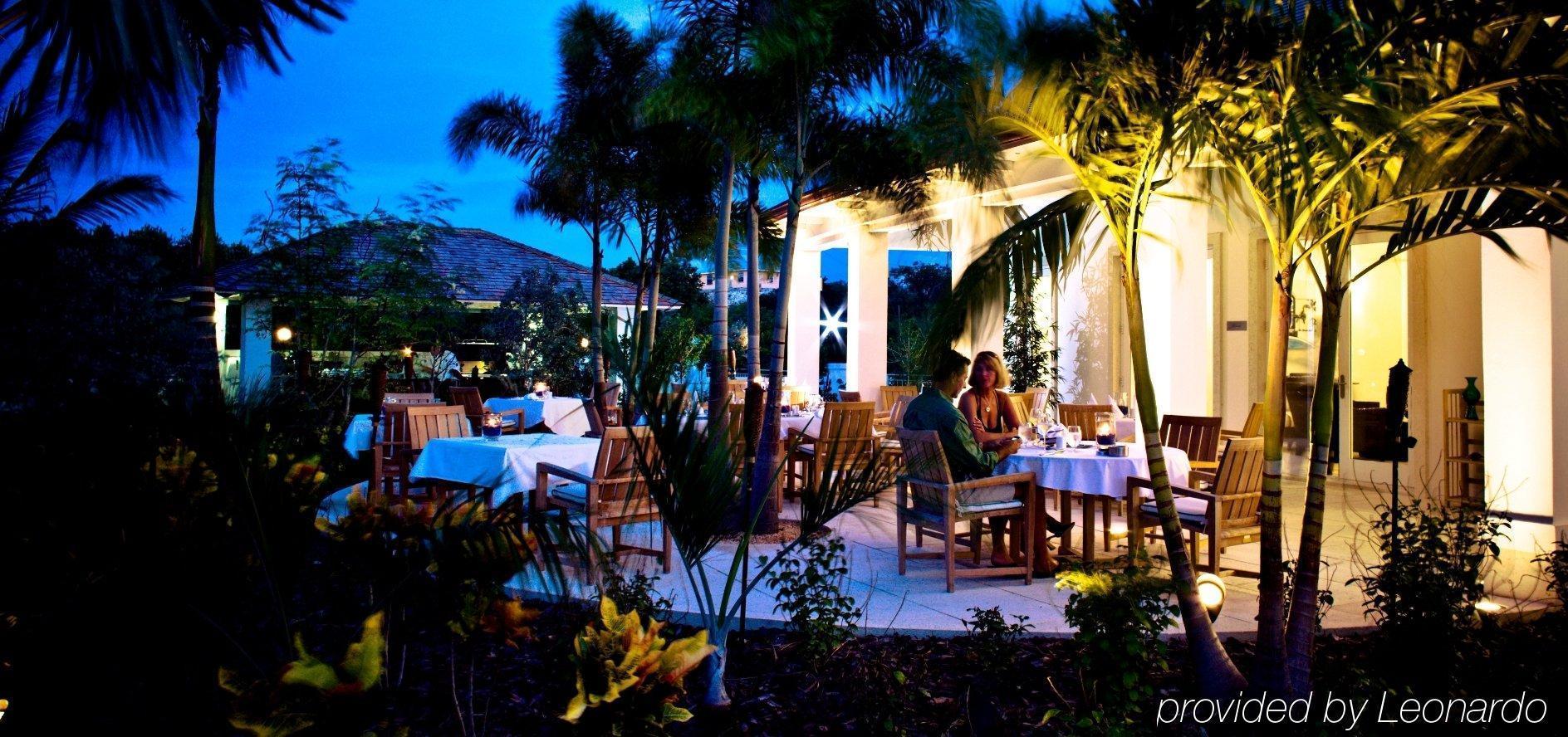 West Bay Club Hotell Grace Bay Restaurant bilde